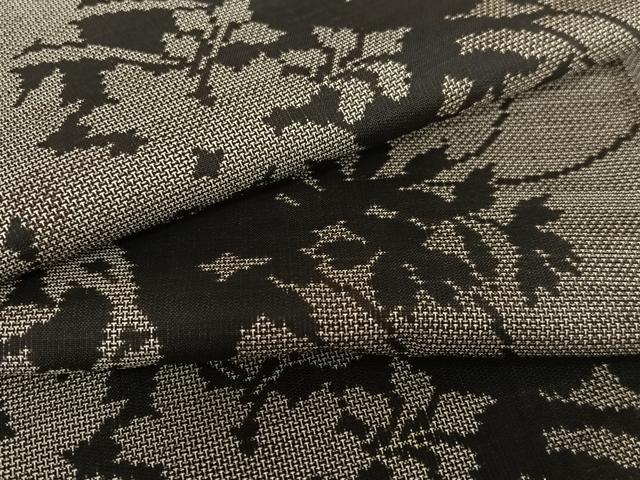 平和屋着物●本場大島紬　泥染め　カタス9マルキ　草花シルエット　正絹　逸品　AAAX0688zg