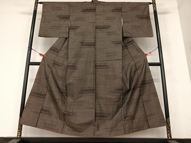 平和屋着物○本場大島紬 泥染め カタス7マルキ 変わり横段文 正絹