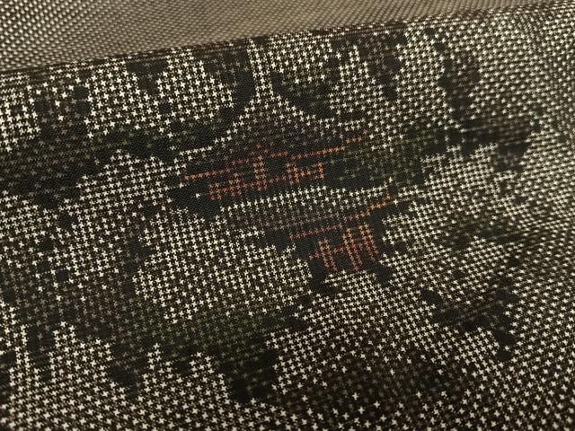 平和屋着物○本場大島紬 泥染め 一元絣 樹林風景文 正絹 逸品 AAAX0774zg