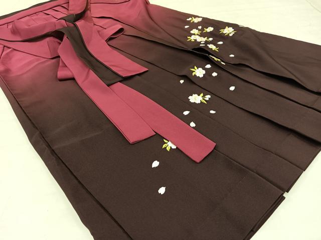 平和屋着物●女性　行灯袴　刺繍　草花文　暈し染め　金糸　卒業式　洗える着物　AAAX6422mf