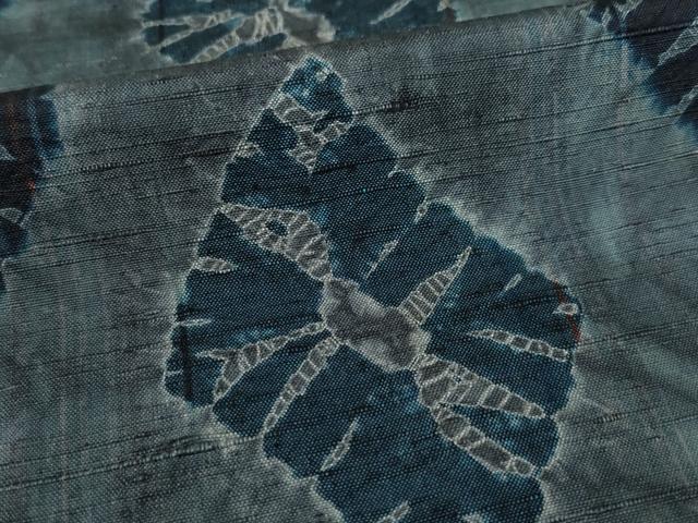 平和屋着物○上質な小紋 紬地 絞り 藍 菱文 正絹 逸品 AAAX8340ck