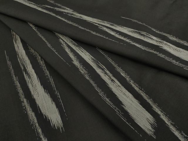 平和屋着物●本場大島紬　経絣　よろけ縞　黒地　正絹　逸品　AAAX8347ck