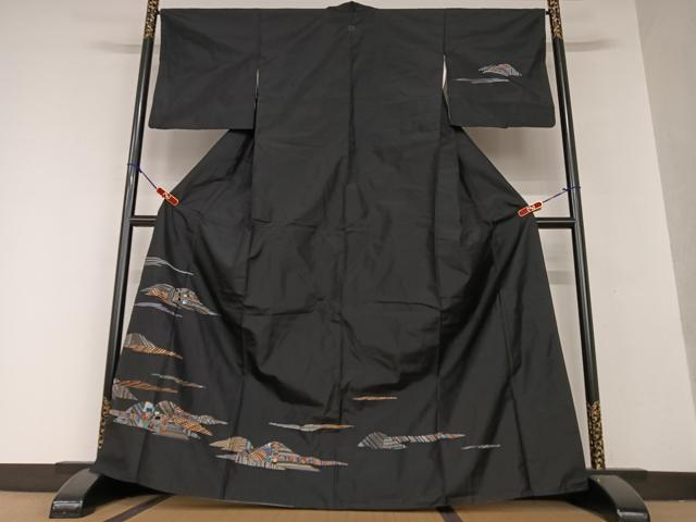 平和屋着物●本場大島紬　訪問着　刺繍　幾何学文様　黒地　正絹　逸品　AAAY0010zg