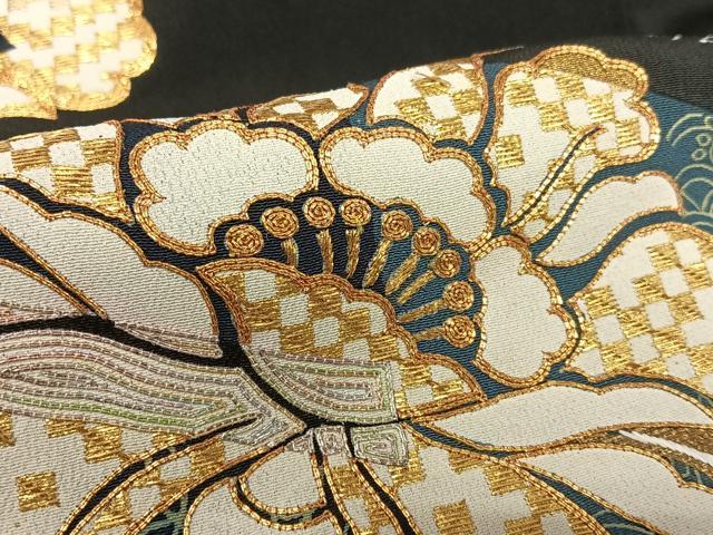 平和屋着物○創業460年・千總 黒留袖 駒刺繍 花唐草文