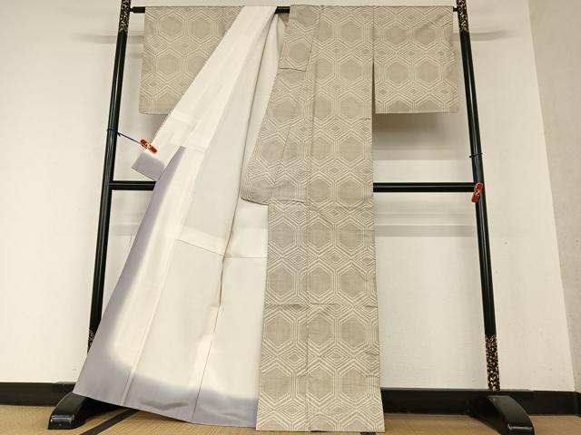 平和屋着物○本場大島紬 150亀甲 ロング丈 正絹 逸品 BAAT6749hv