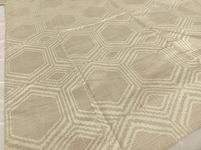 平和屋着物○本場大島紬 白大島 150亀甲 亀甲文 正絹 逸品 AAAY0196zg