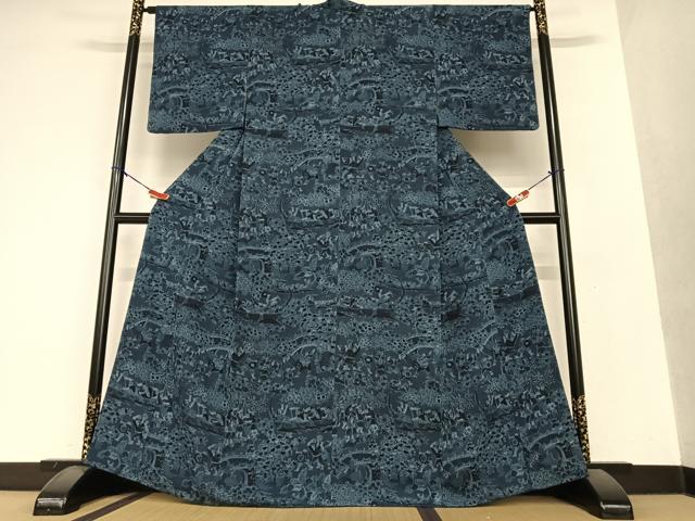 平和屋着物●上質な小紋　本藍型絵染　琉球柄　エイサー　ハーリー　鬼しぼ縮緬　そごう百貨店扱い　正絹　逸品　AAAY0218zg 平和屋着物○上質な小紋 本藍型絵染 琉球柄 エイサー ハーリー