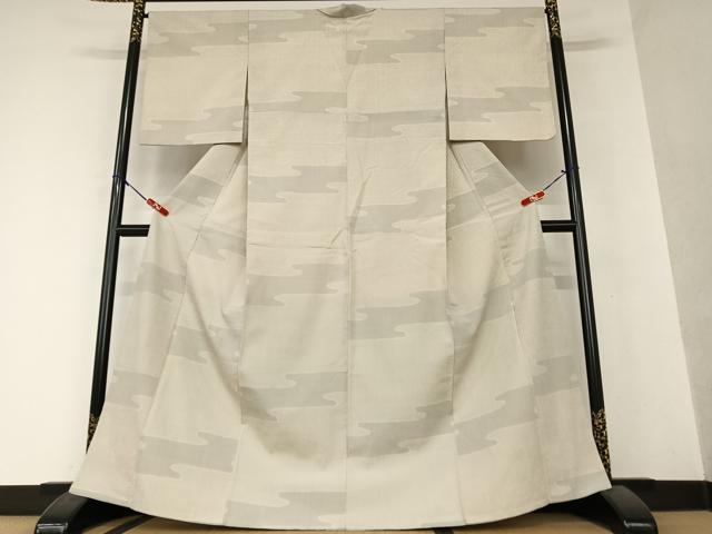 平和屋着物●本塩沢　110亀甲　エ霞文　正絹　逸品　AAAY0256zg