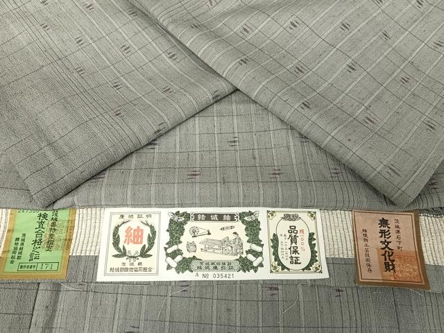 平和屋着物●結城紬　格子　証紙付き　正絹　逸品　AAAY1488np