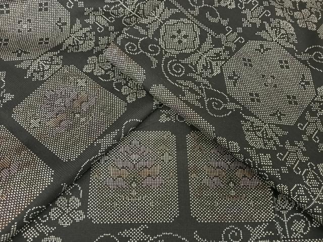 平和屋着物●本場大島紬　一元絣　更紗花文　黒地　正絹　逸品　AAAY1521np