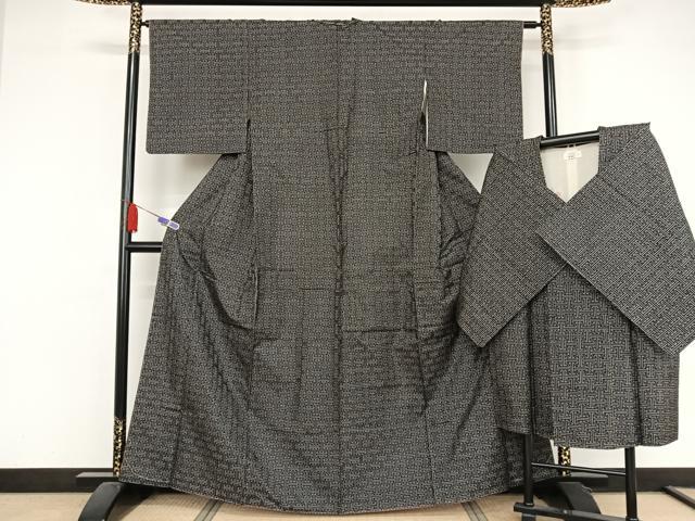 平和屋着物●本場大島紬　龍郷絣　秋名バラ　正絹　逸品　未使用　DAAU3946du 平和屋着物○本場大島紬 龍郷絣 秋名バラ 正絹 逸品 未使用 DAAU3946du
