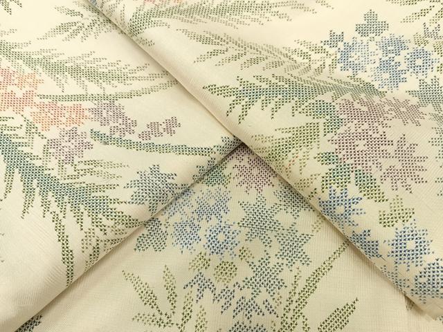 平和屋着物●本場大島紬　白大島　一元7マルキ　草花文　正絹　逸品　AAAY1706np