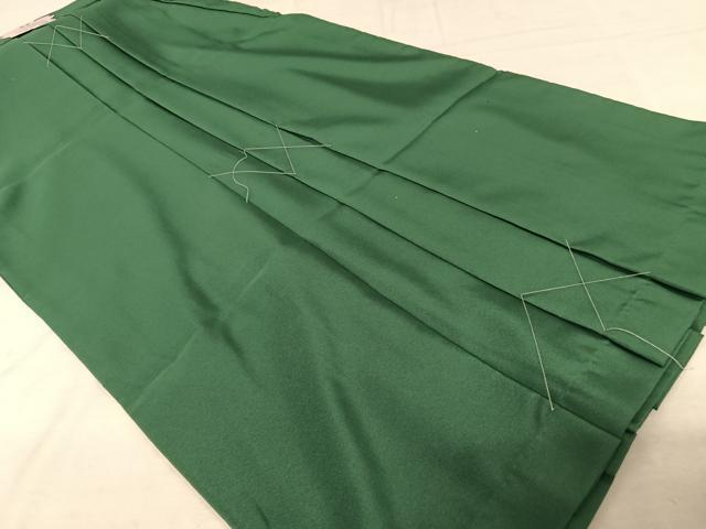 平和屋着物○女性 行灯袴 刺繍 舞桜文 千歳緑色地 金糸 逸品