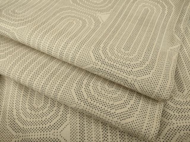 平和屋着物●本場大島紬　白大島　一元絣　幾何学文様　正絹　逸品　AAAY4763ck