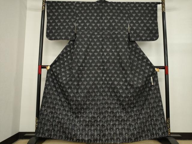 平和屋着物●二代目 川村久太郎　訪問着　紬地　草花文　黒地　正絹　逸品　AAAY4783ck