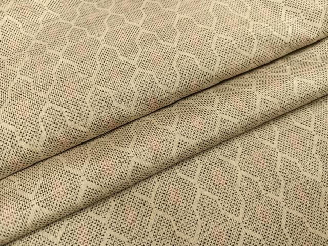 平和屋着物●本場大島紬　白大島　一元7マルキ　幾何学文様　正絹　逸品　AAAY6306ph