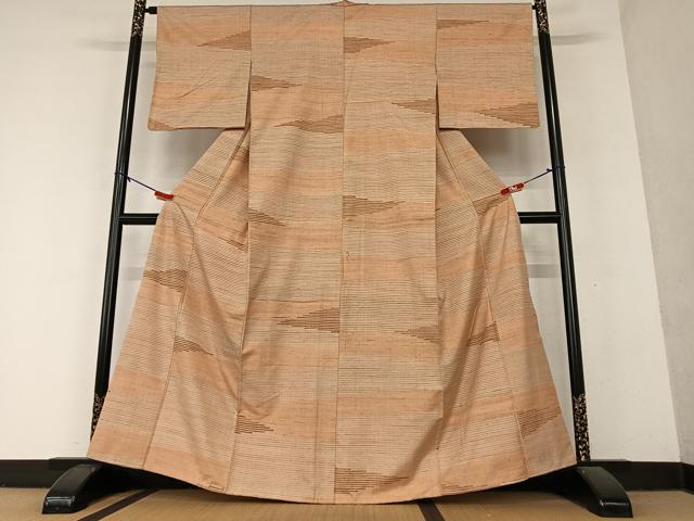 平和屋着物●上質な紬　段違い文　大丸扱い　正絹　逸品　AAAY6522zg