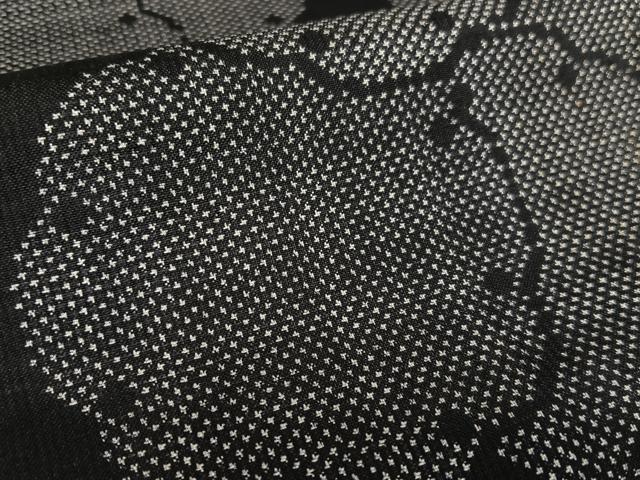 平和屋着物○本場大島紬 一元絣 雪輪重ね文 黒地 正絹 逸品 AAAY6527zg