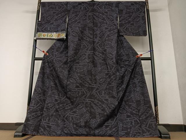 平和屋着物■極上　結城紬　100亀甲　麻の葉花文　黒地　ロング丈　逸品　DZAA9439kh5 平和屋着物□極上 結城紬 100亀甲 麻の葉花文 黒地 ロング丈 逸品