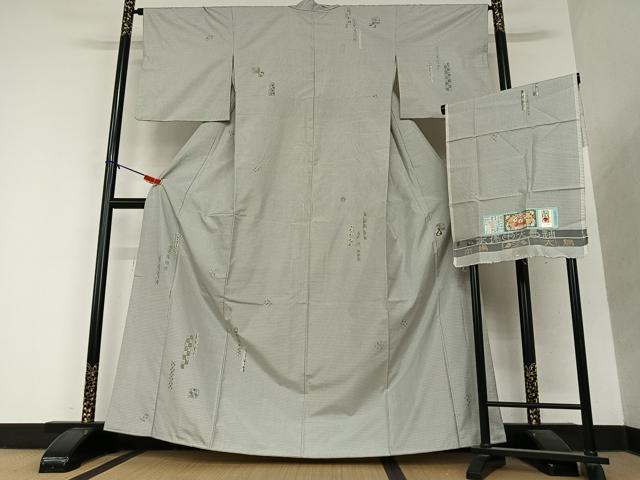 平和屋着物○本場大島紬 手描き 白大島 幾何学文様 中江絹織物謹製