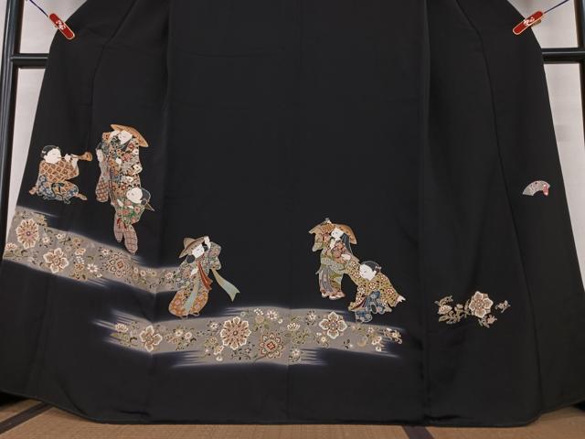 平和屋着物○豪華黒留袖 友禅 作家物 唐子 花唐草文 暈し
