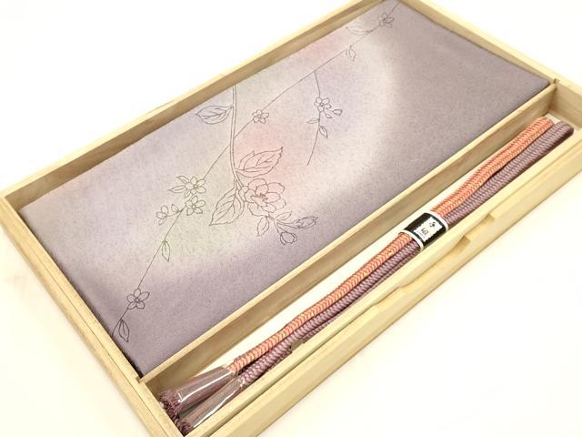 平和屋着物●和装小物　帯締め・帯揚げセット　枝花文　暈し染め　金糸　撚り房　逸品　未使用　AAAY7101ay