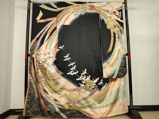 平和屋着物●ブライダルファッションデザイナー・桂由美　振袖　飛鶴御所車文　ラメ　暈し染め　黒地　金銀彩　正絹　逸品　AAAY9814ck