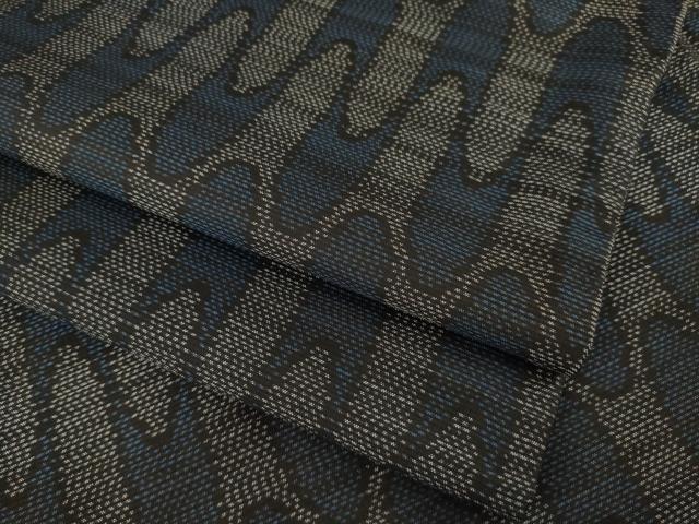 平和屋着物●本場大島紬　波文　黒地　正絹　逸品　AAAY9862ck