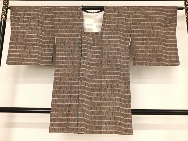 平和屋着物●道行コート　紬地　竜巻絞り　ロング丈　正絹　逸品　AAAY9944np