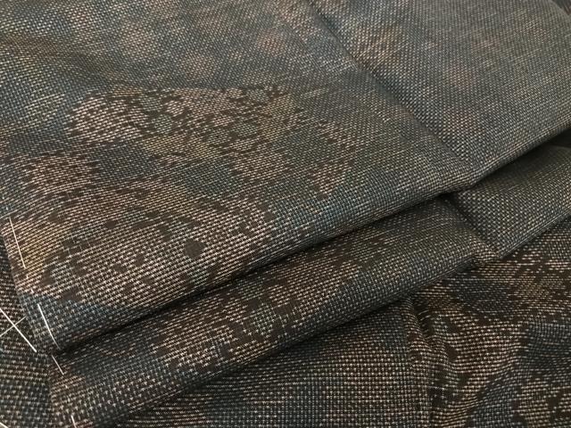 平和屋着物●本場大島紬　カタス7マルキ　蜀江花文　正絹　逸品　未使用　AAAY9963np