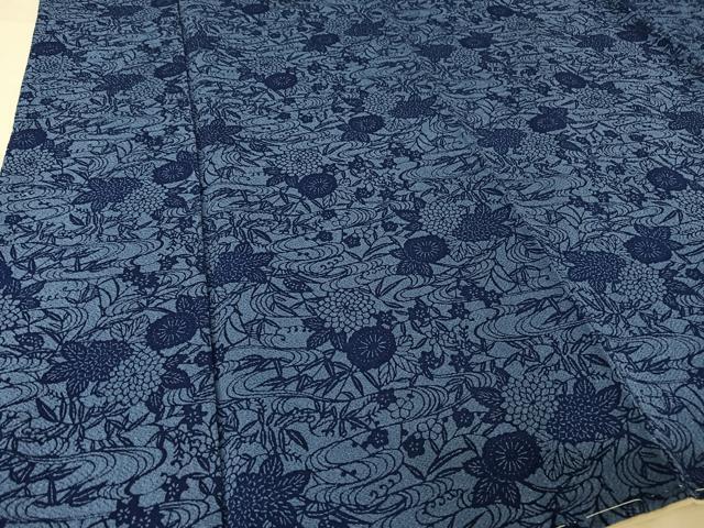 平和屋着物○本藍 型絵染 小紋 流水草花文 鬼しぼ縮緬