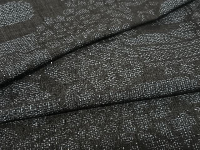 平和屋着物●本場結城紬　重要無形文化財　100亀甲　エ霞花文　正絹　逸品　AAAZ0094zg