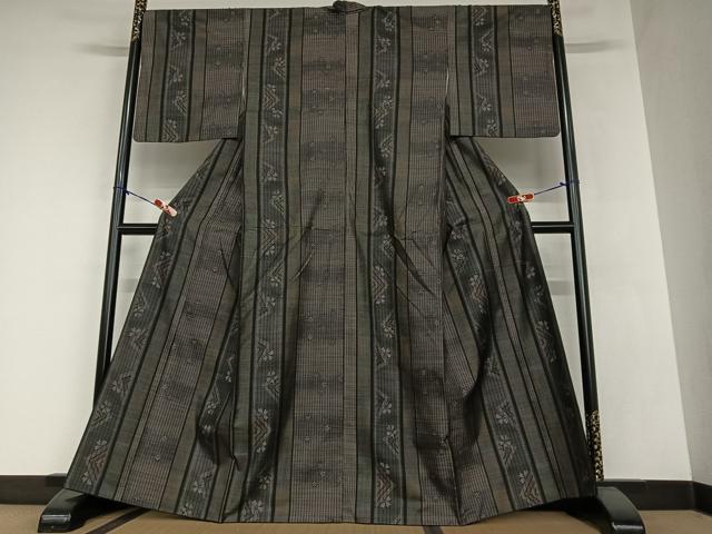 平和屋着物○本場大島紬 純泥染 手織 一元7マルキ 笹竹間道