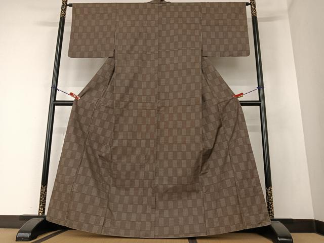 平和屋着物○本場大島紬 80亀甲 市松文 正絹 逸品 AAAZ0226zg