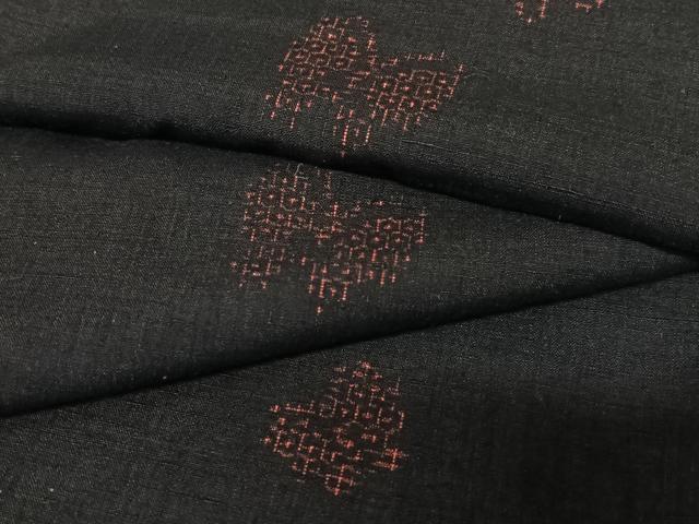 平和屋着物●結城紬　80亀甲　飛び亀甲柄　舞蝶文　正絹　逸品　AAAZ0269zg