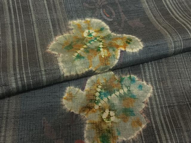 平和屋着物○上質な紬 絞り 楓文 縞 やまと誂製 正絹 逸品