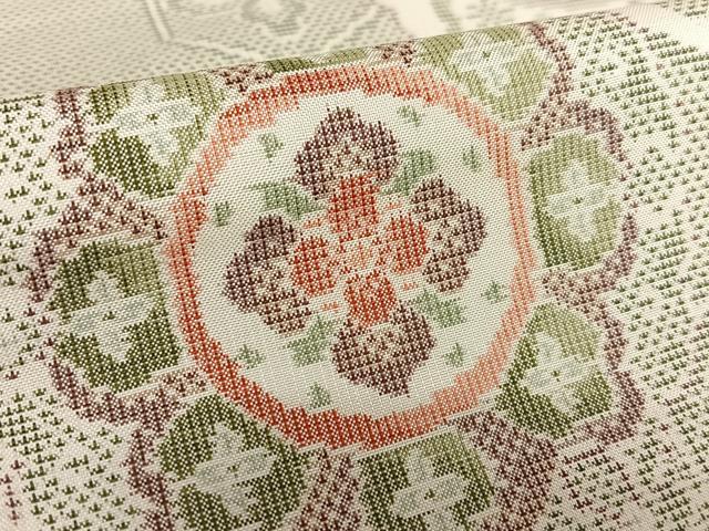 平和屋着物●本場大島紬　白大島　カタス9マルキ　雪輪花文　正絹　逸品　AAAZ0355zg 平和屋着物○本場大島紬 白大島 カタス9マルキ 雪輪花文 正絹 逸品