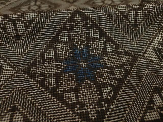 平和屋着物○本場大島紬 龍郷絣 花菱文 正絹 逸品 AAAZ0659ckの通販は