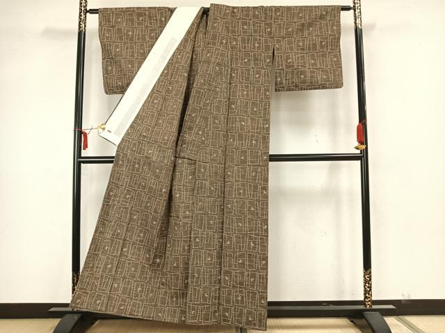 銀花仙きもの、グレー地に濃淡の植物模様の小紋着物 帯締、帯揚