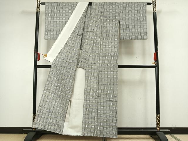 平和屋着物▽上質な紬　単衣　琉球絣文様　正絹　逸品　AAAZ1563fy 平和屋着物▽上質な紬 単衣 琉球絣 正絹 逸品 AABB2129fyの通販はau