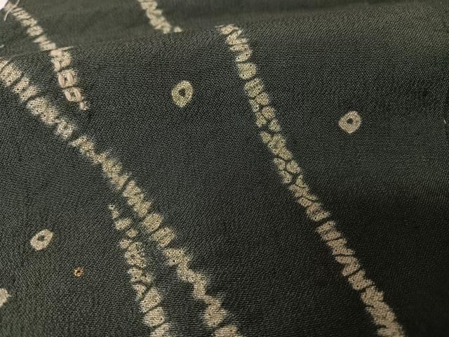 平和屋着物○訪問着 絞り 露芝にホタル 金彩 濃松葉色 仮