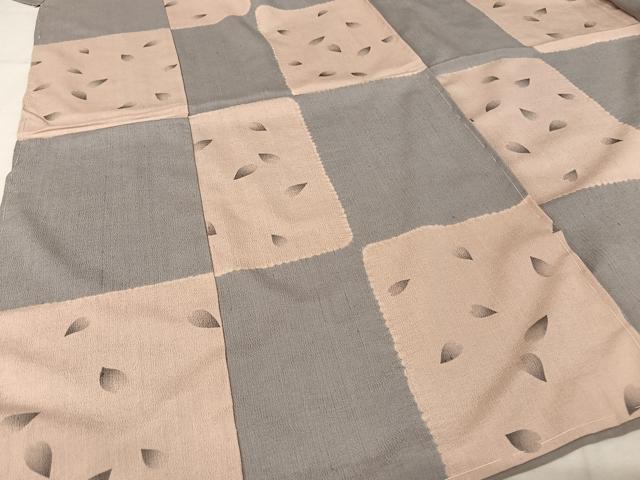 平和屋着物○上質な小紋 市松絞り 桜吹雪 紬ちりめん 仮絵羽