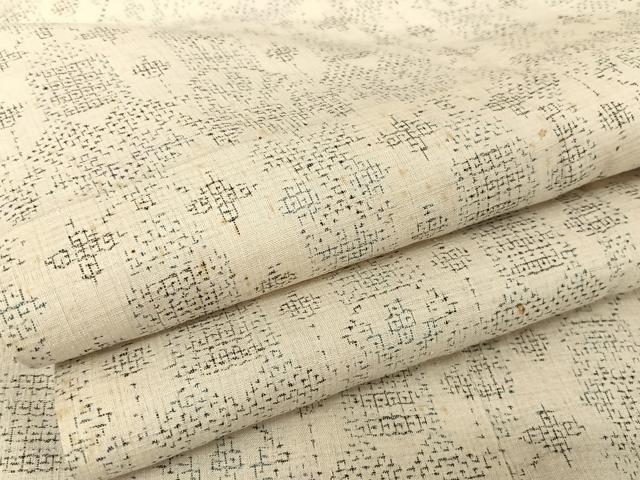 平和屋着物●本場結城紬　重要無形文化財　100亀甲　幾何学文様　高島屋扱い　正絹　逸品　AAAZ3194np