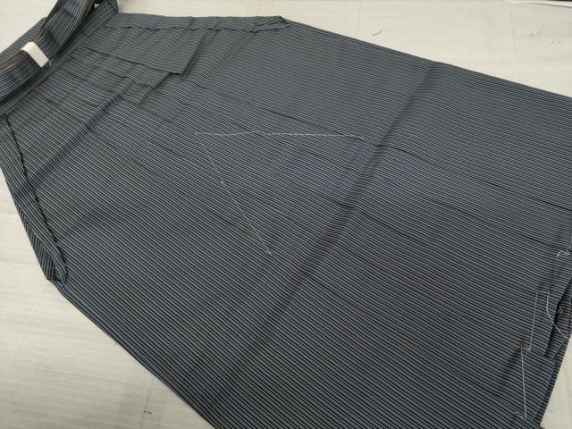 平和屋着物●男性　人間国宝　甲田綏郎　精好仙台平　馬乗り袴　縞　正絹　逸品　AAAZ3721ck