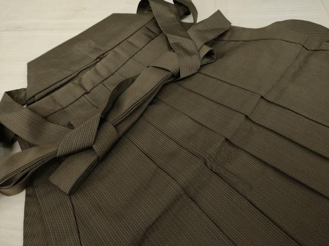 平和屋着物●男性　馬乗り袴　縞　正絹　逸品　CAAU2033yc 平和屋着物○男性 馬乗り袴 縞 正絹 逸品 CAAU2033yc