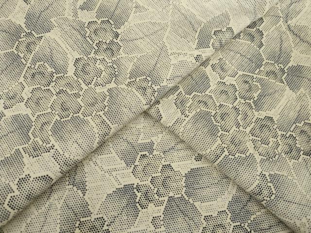 平和屋着物●上質な紬　草花文　正絹　逸品　AAAZ3826ck