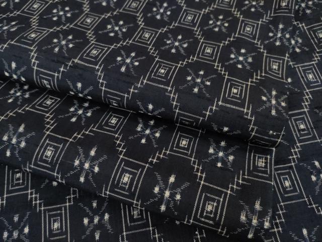 平和屋着物●本場琉球絣　紬　蜀江花文　正絹　逸品　AAAZ4767ck