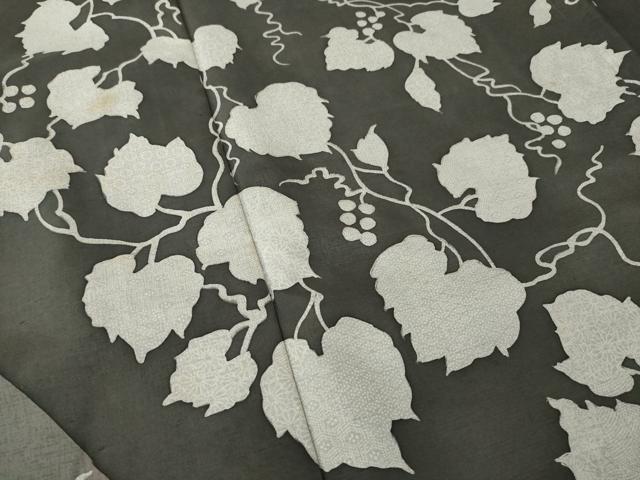 平和屋着物●訪問着　紬地　葡萄蔦草シルエット　正絹　逸品　AAAZ4969ck 平和屋着物○訪問着 紬地 葡萄蔦草シルエット 正絹 逸品 AAAZ4969ck