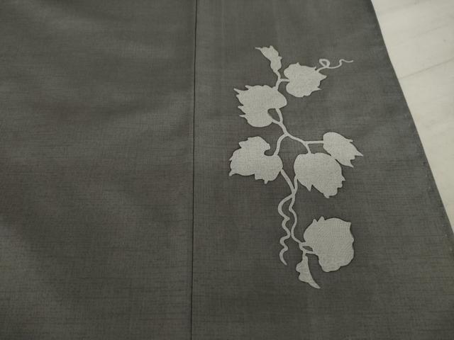 平和屋着物○訪問着 紬地 葡萄蔦草シルエット 正絹 逸品 AAAZ4969ckの