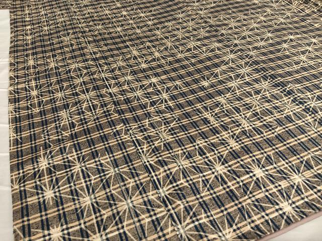 平和屋着物●菅原工房　菅原結作　漢方染紬　麻の葉文様　格子　正絹　逸品　AAAZ7345zg 平和屋着物○菅原工房 菅原結作 漢方染紬 麻の葉文様 格子 正絹 逸品